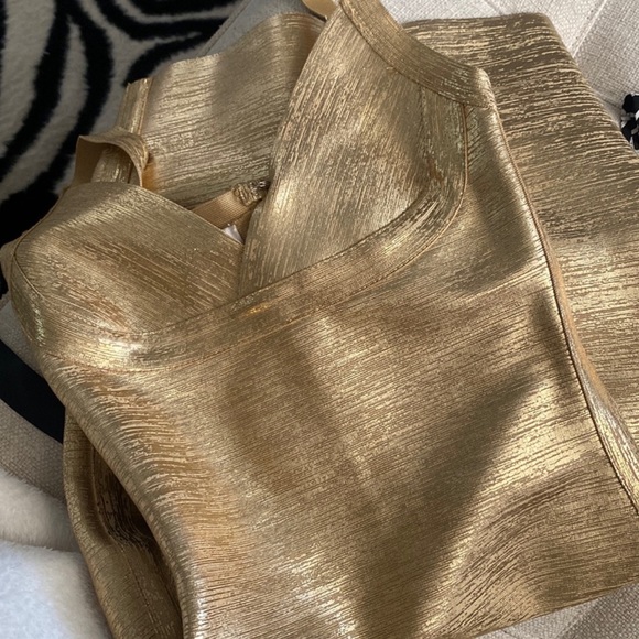 House of CB gold dress - Picture 3 of 3